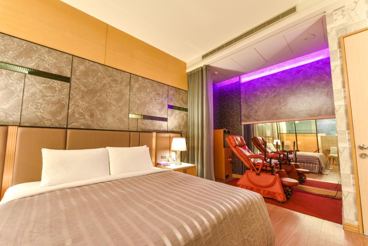 Purple Garden Motel Kaohsiung Exterior foto